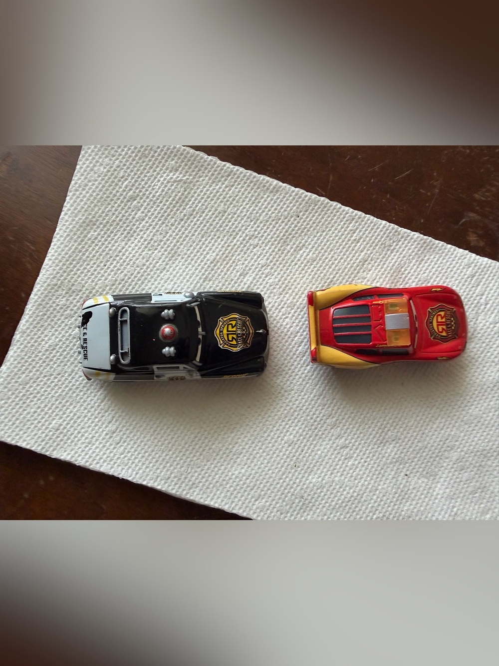 Disney Pixar Cars toys lighting McQueen and sheriff race & rescue toys cars toys - Picture 8 of 9